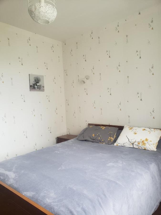 Chambre Chaleureuse A La Campagne Apartment มาเรนน์ส ภายนอก รูปภาพ